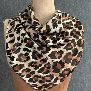 Vintage made in Italy animal print scarf 20” tan black career classic